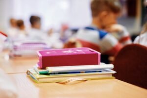 As diferenças entre as Diretrizes Curriculares e os Parâmetros Curriculares Nacionais